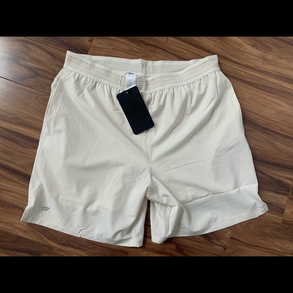 Men’s Fabletics 7” Fundamental Shorts